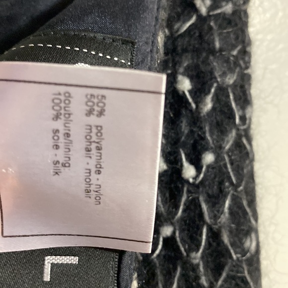 Chanel iconic Matelasse Skirt EUC ✨FIRM✨ - Picture 6 of 6